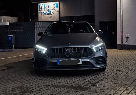 Mercedes-Benz A 180 - AMG Line - Nightpaket