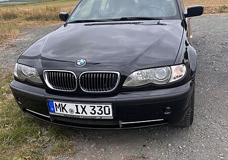 BMW 330xi touring - schwarz 6 Zylinder