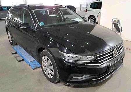 VW Passat Variant Volkswagen Passat Var 2.0 Business Virtual Navi AHK Panoram
