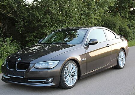 BMW 325i E92 Coupé