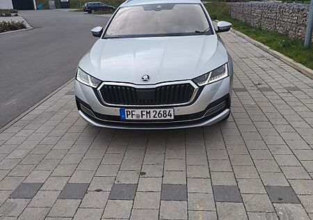Skoda Octavia 2.0 TDI SCR 85kW FIRST EDITION COMBI...