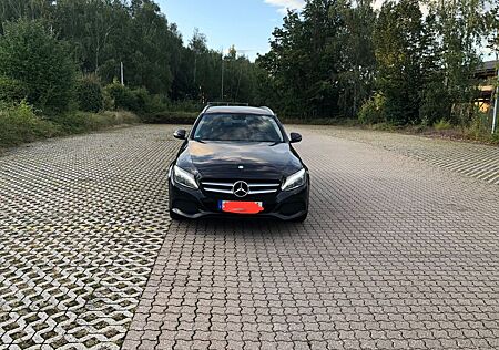 Mercedes-Benz C 220 d 4MATIC T Autom. -