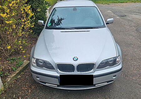 BMW 325i -