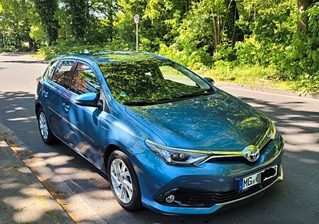 Toyota Auris Hybrid. 1.8. Kamera Vorne und Hinten