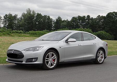 Tesla Model S P 85