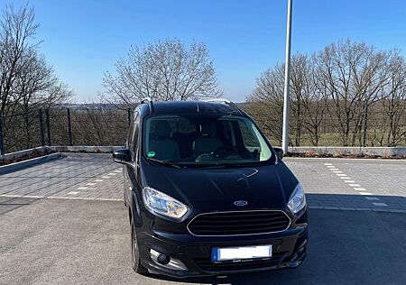 Ford Tourneo Courier 1.0 EcoBoost 74kW Titanium T...