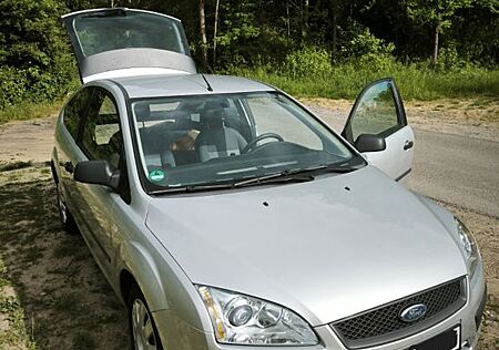 Ford Focus 1.6 Trend Autom. Trend