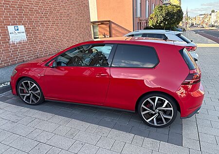 VW Golf Volkswagen 2.0 TSI GTI Performance GTI Performance