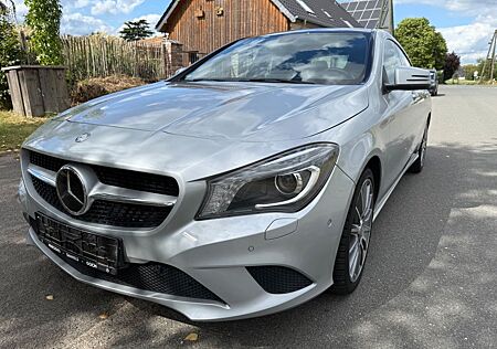 Mercedes-Benz CLA 220 CDI AMG Line