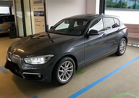 BMW 120d xDrive mit Premium Garantie + Service