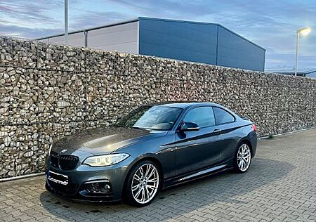 BMW 220i Coupé M Sport *Bastuck* *Top Optik*