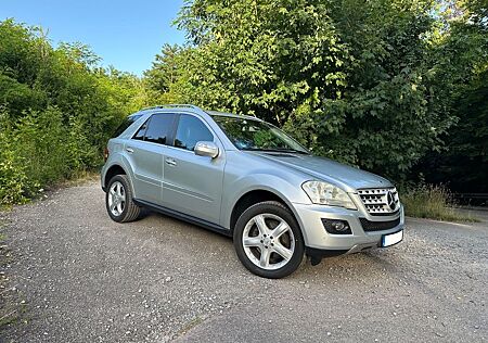 Mercedes-Benz ML 350 4MATIC MOPF-TÜV 12/26 -Navi -Xenon -AHK