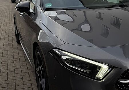 Mercedes-Benz A 200 AMG LINE+DARK+AMG18ZOLL+RFK+STH