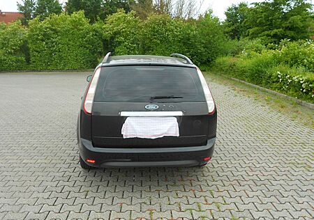 Ford Focus 1,8 Titanium Titanium