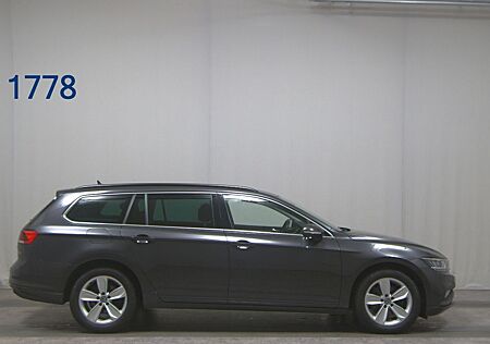 VW Passat Volkswagen Var. 2.0 TDI Business Navi AID LED RFK