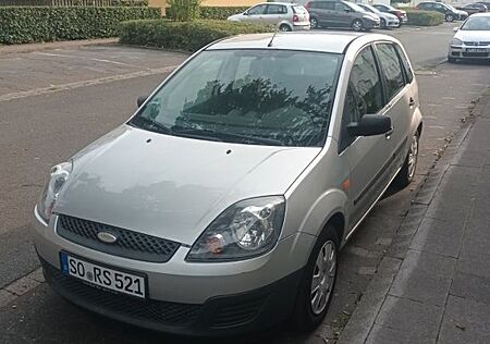 Ford Fiesta 1,3 51kW Ghia Ghia