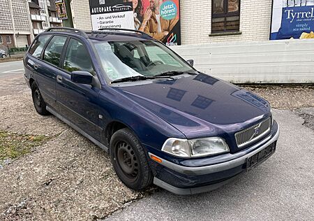 Volvo V40 1.8 / 2.Hand / Scheckheft / KEIN TÜV !