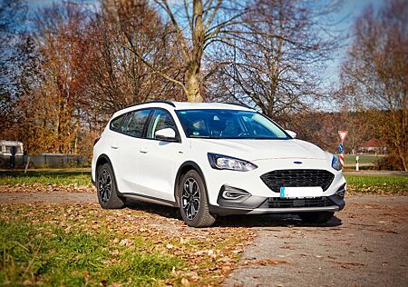 Ford Focus 1,0 EcoBoost 92kW Active Turnier Active