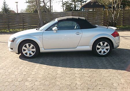 Audi TT Roadster 1.8T 110KW -