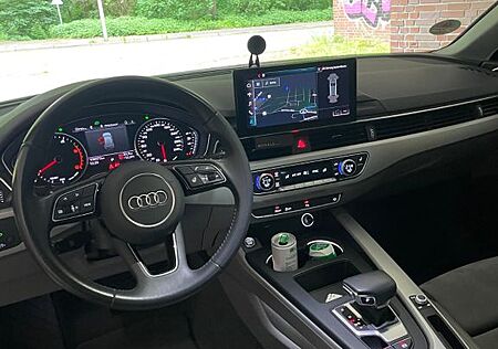 Audi A4 30 TDI S tronic Avant -