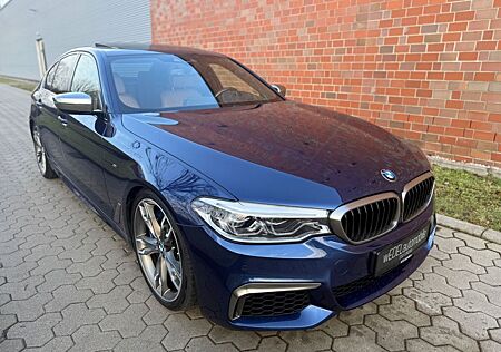 BMW M550i -X.DRIVE-SOFT-HUD-APP-MEMORY-SHD-DAB-ALU