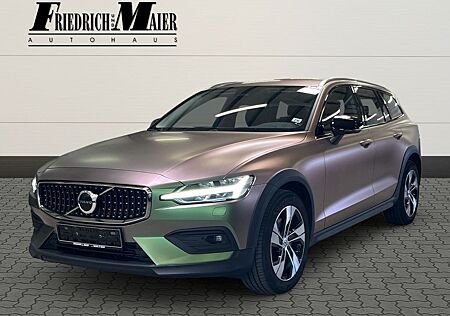 Volvo V60 CC V60 Cross Country Cross Country Plus AWD B4 AHK*