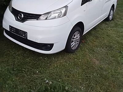 Nissan Evalia NV200