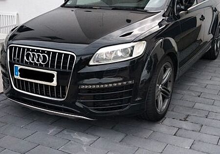 Audi Q7 V12 Original Optik