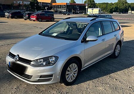 VW Golf Volkswagen 1.2 TSI BMT Trendline Variant Trendline