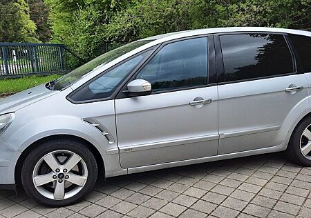 Ford S-Max 2.5T 220PS Titanium AHK TÜV neu