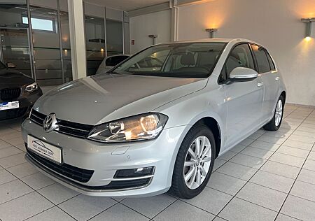 VW Golf Volkswagen 1.2 TSI BMT LOUNGE NAVI NUR 110.000 TKM
