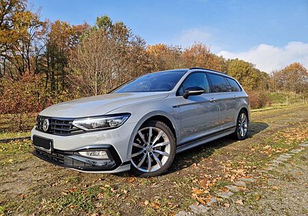VW Passat Variant Volkswagen 2.0 TDI SCR DSG 4MOTION R-Line
