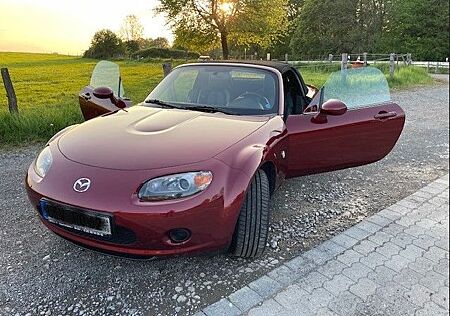 Mazda MX-5 NC1 mit BOSE Soundsystem