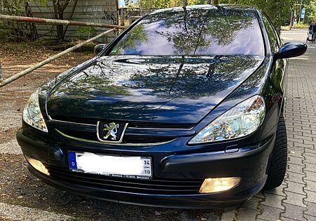 Peugeot 607 V6 210 -