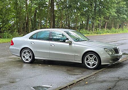 Mercedes-Benz E 320 AVANTGARDE Avantgarde