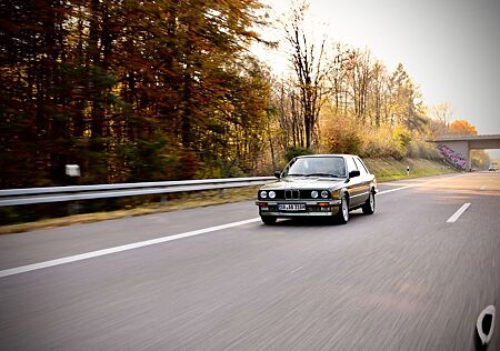 BMW 318iA E30 Coupé,H-Kennzeichen,TÜV, Leder,Sammler