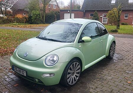 VW New Beetle Volkswagen 2.3 V5