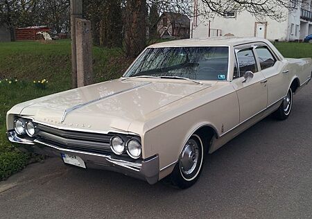 Oldsmobile Dynamic 88