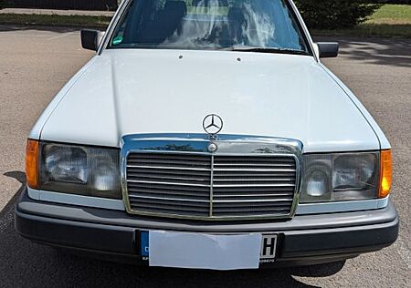 Mercedes-Benz 230 W124