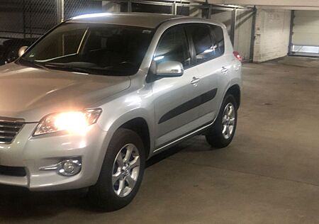 Toyota RAV 4 2,0-l-Valvematic 4x4 Life Multidrive S...