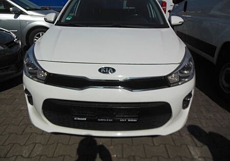 Kia Rio Dream Team