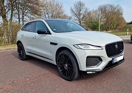 Jaguar F-Pace D300 R-DYNAMIC BLACK Pack
