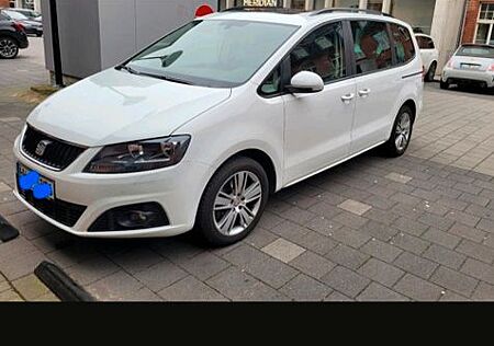 Seat Alhambra 2.0 TDI. DSG 7 NAVI+XEN+AHK+PANO