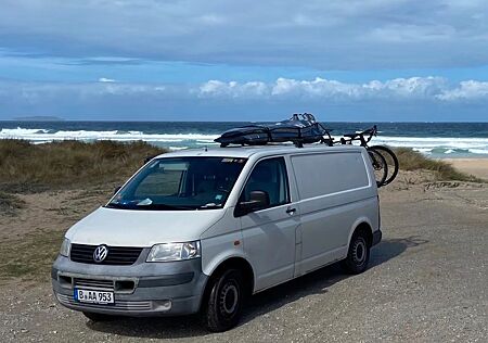 VW T5 Transporter Volkswagen T5 Camper mit neuen TÜV
