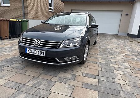 VW Passat Variant Volkswagen 2.0 TDI DPF DSG Highline Vari...