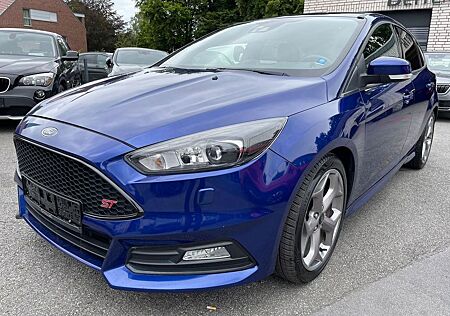 Ford Focus ST Navi Navi PDC Multi Freispr