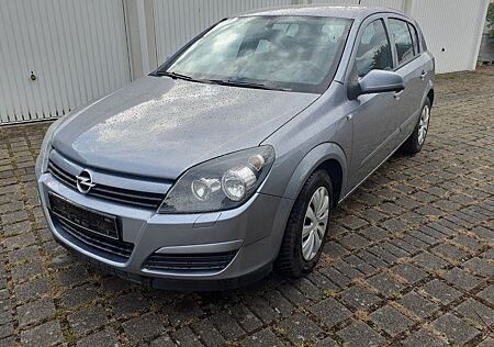 Opel Astra 1.6 Twinport 77kW -