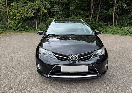 Toyota Auris Touring Sports