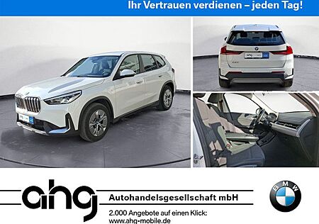 BMW iX1 xDrive30 Adaptives Fahrwerk Sitzhzg. Vorn