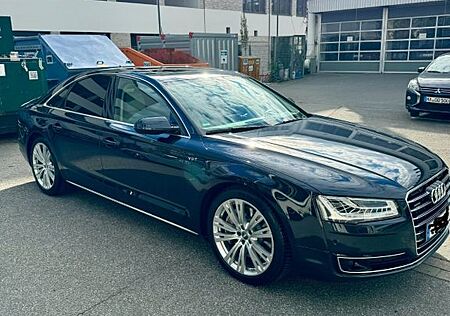 Audi A8 4.2 TDI tiptronic quattro -